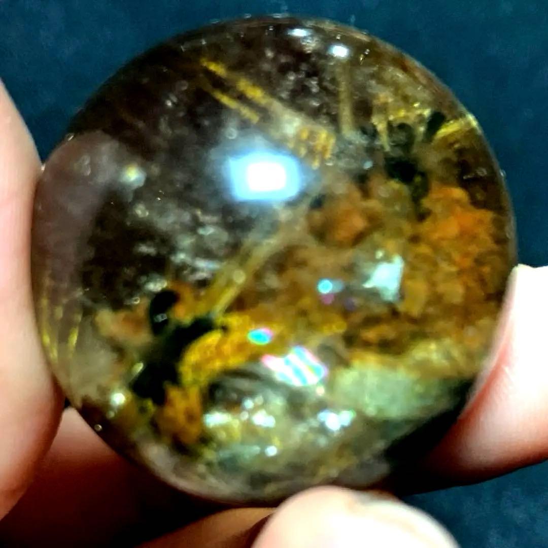 30mm 虹入りゴールドタイチンルチルクォーツ　丸玉　スフィア　金針水晶
