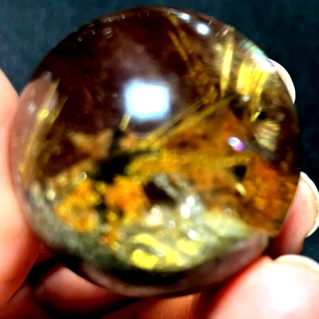 30mm 虹入りゴールドタイチンルチルクォーツ　丸玉　スフィア　金針水晶