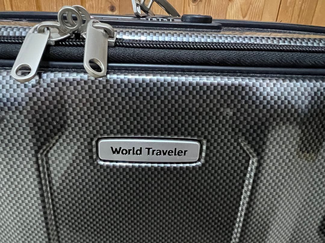 キャリーケース（機内持ち込み）28L・TSAロック・ワールドトラベラー