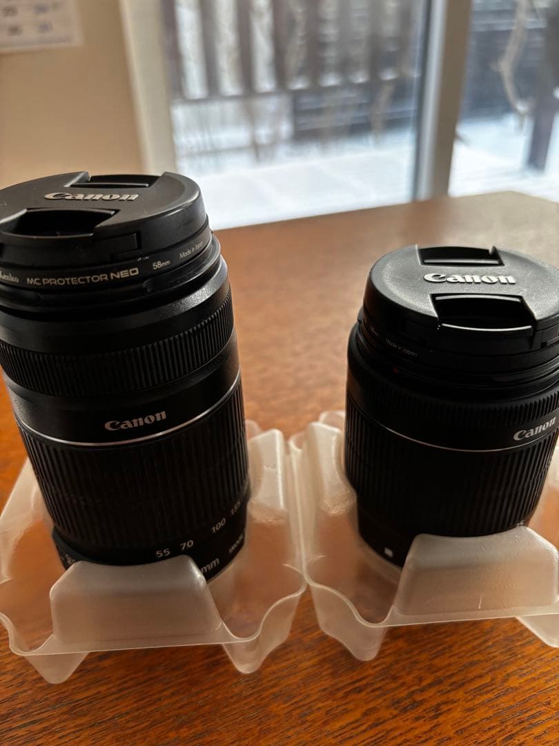 キヤノン　Canon EOS Kiss X7 ダブルズームキット　一眼レフカメラ