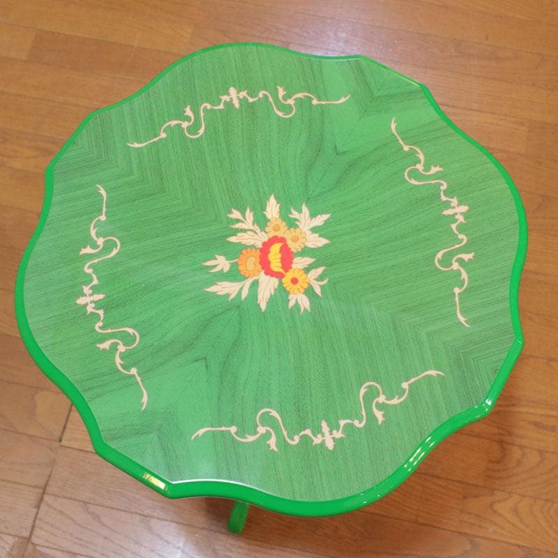 クラシック調 カフェテーブル 花柄装飾 グリーン天板 幅55cm 223-329