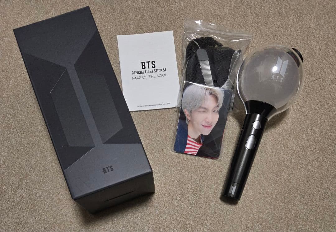 BTS 公式 ペンライト ver4 MOS アミボム 新品未使用 トレカ付き