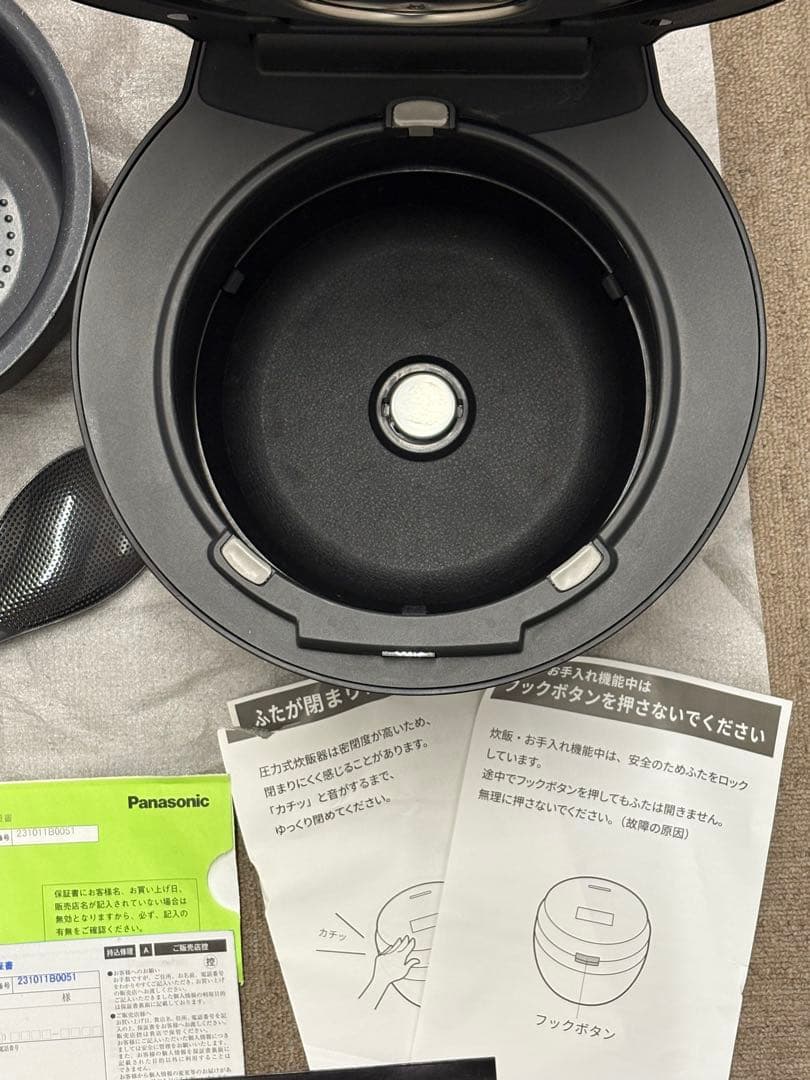 【極美品】Panasonic SR-V10BA-K ブラック 5.5合 炊飯器