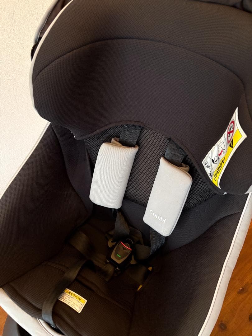 コンビ combi CULMOVE S CG-UIG チャイルドシート　送料込