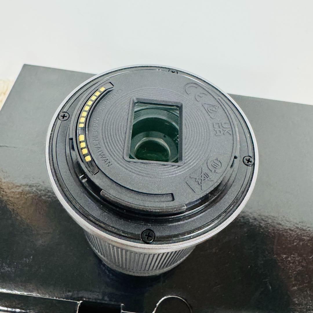 展示品 Canon EOS R50 ダブルズームキット EOSR50WH-WZK