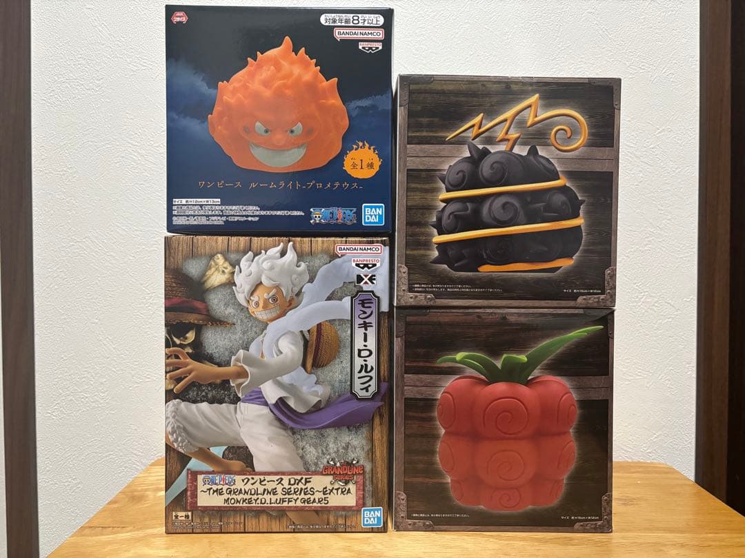 【新品未開封4点】ワンピース　ニカフィギュア＆悪魔の実ルームライトセット