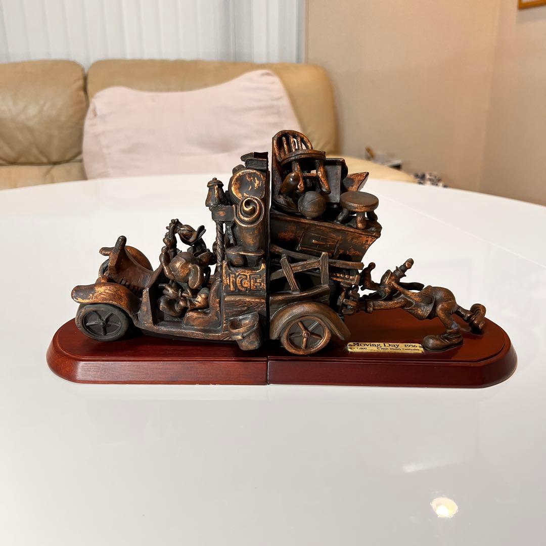 ディズニー ブロンズ風 ブックスタンドMoving Day 1936 限定品