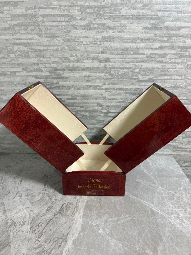 LADOGA（ラドガ）インペリアル コレクション イースター エッグ コニャック