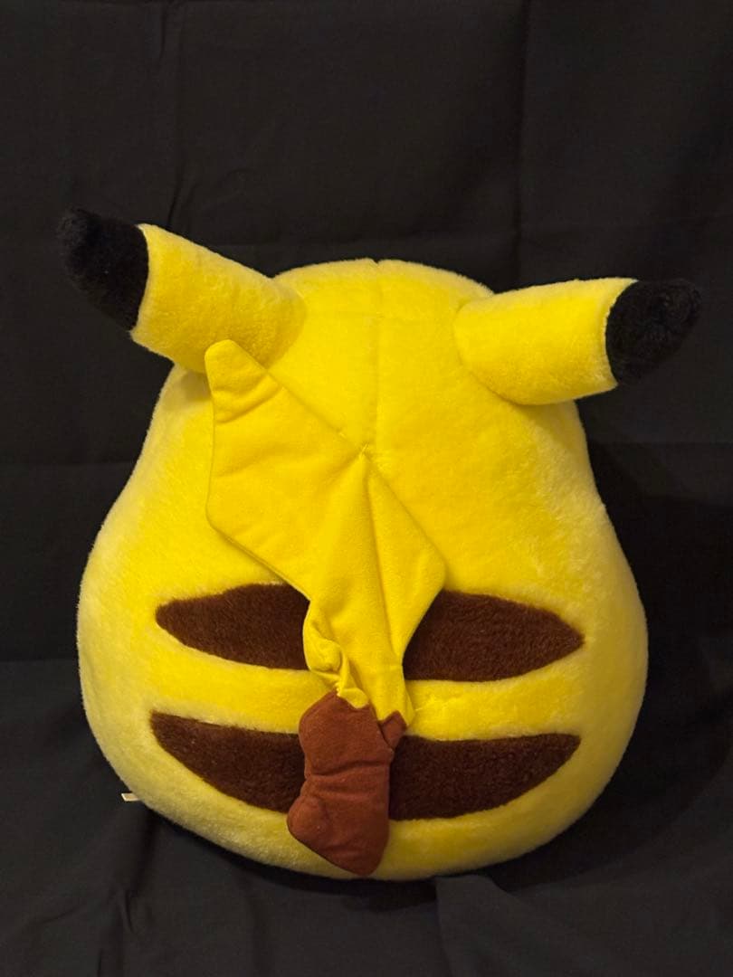 ピカチュウ 1／1等身大 TOMY 初期 ぬいぐるみ②