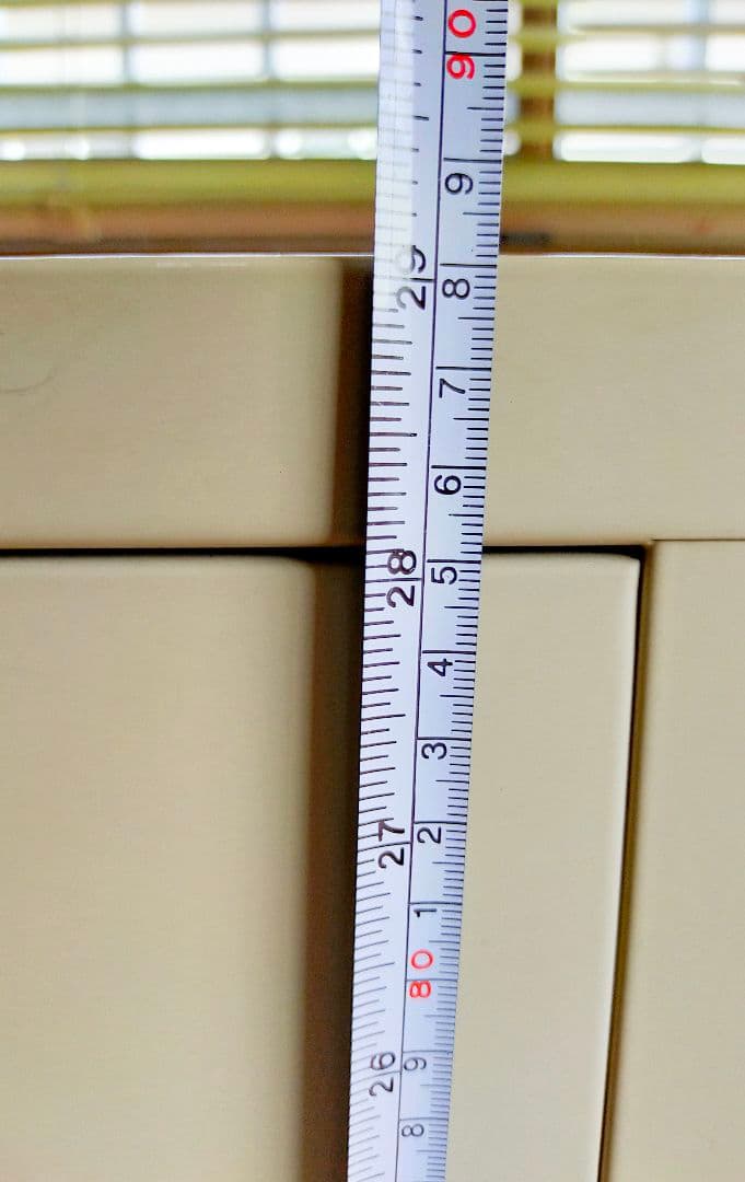 値下ライオン スチール書庫 ベース一体型 両開きキャビネット 中古　2個有り