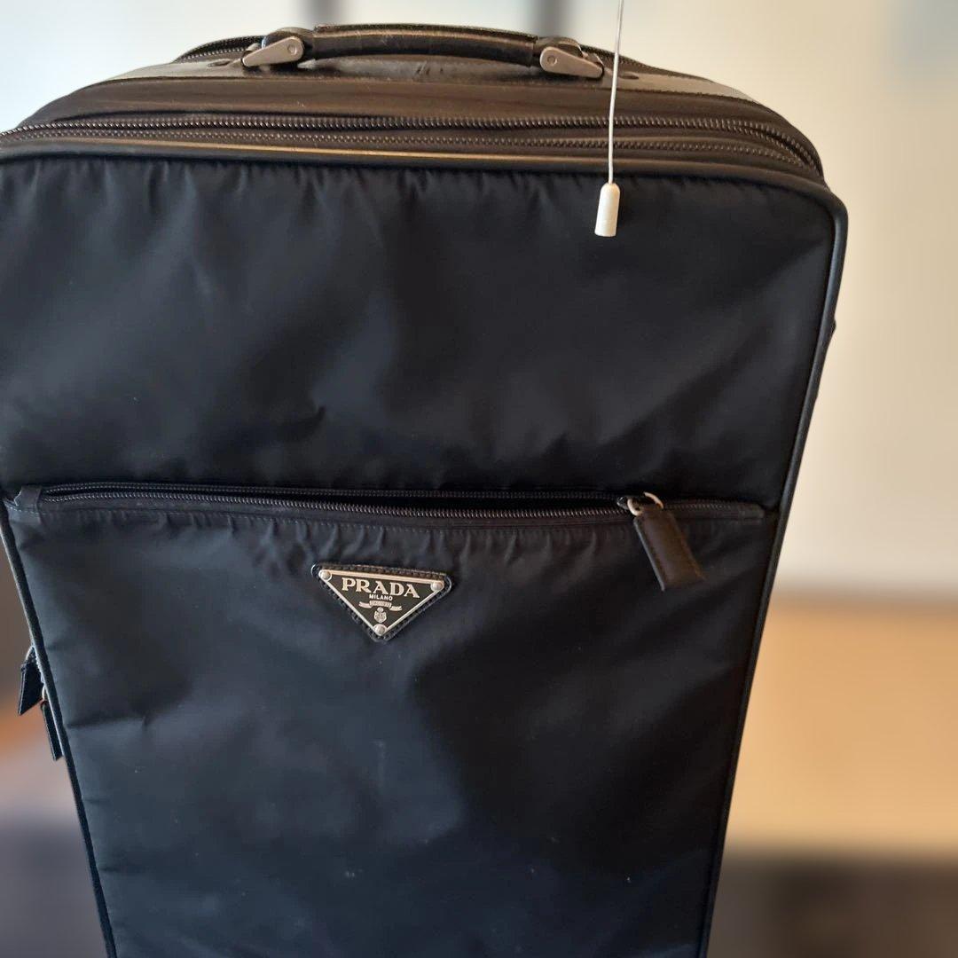 PRADAキャリーバックＶ142黒ナイロン旅行。サクランボさん専用商品。