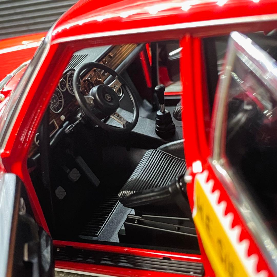 1/18 PMA メルセデス・ベンツ 300 SEL 6.8 AMG 1971