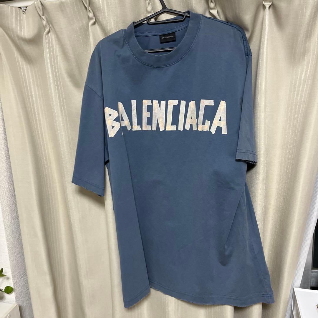 balenciagaTシャツ