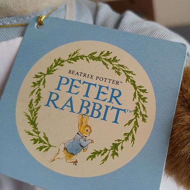 ピーターラビット人形