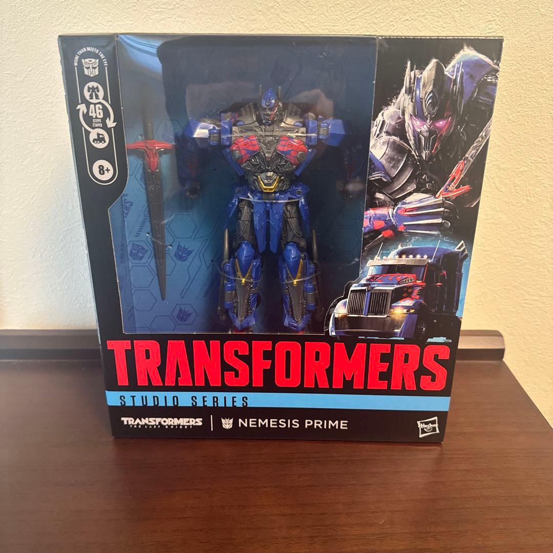 トランスフォーマースタジオシリーズリーダークラス ネメシスプライム　フィギュア
