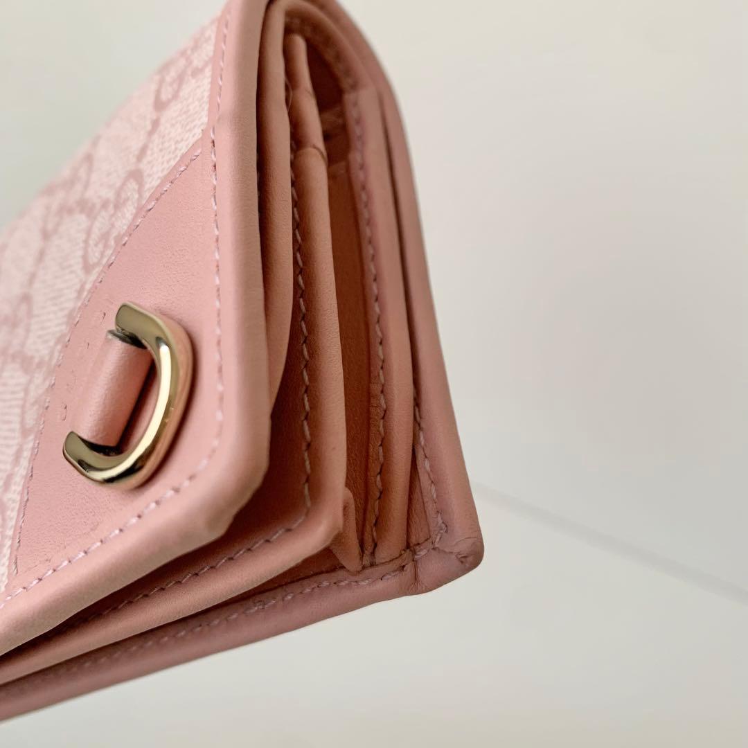 【GUCCI】グッチ　スモールウォレット　二つ折り財布　GGエンブレム　ピンク