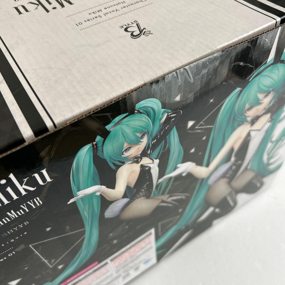 初音ミク バニーVer Art by 三目YYB