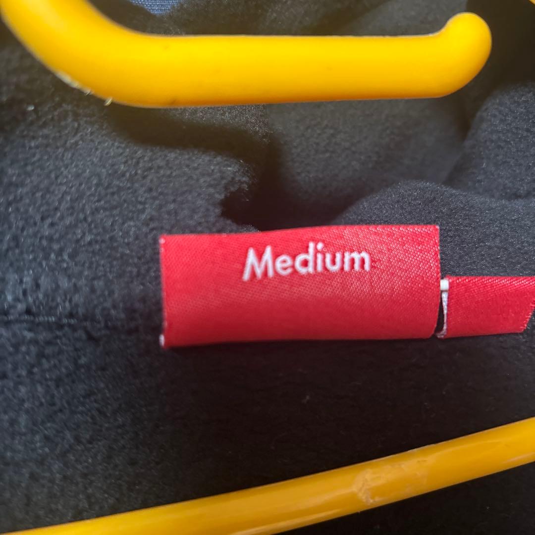 Supreme 黒 ジップアップパーカー