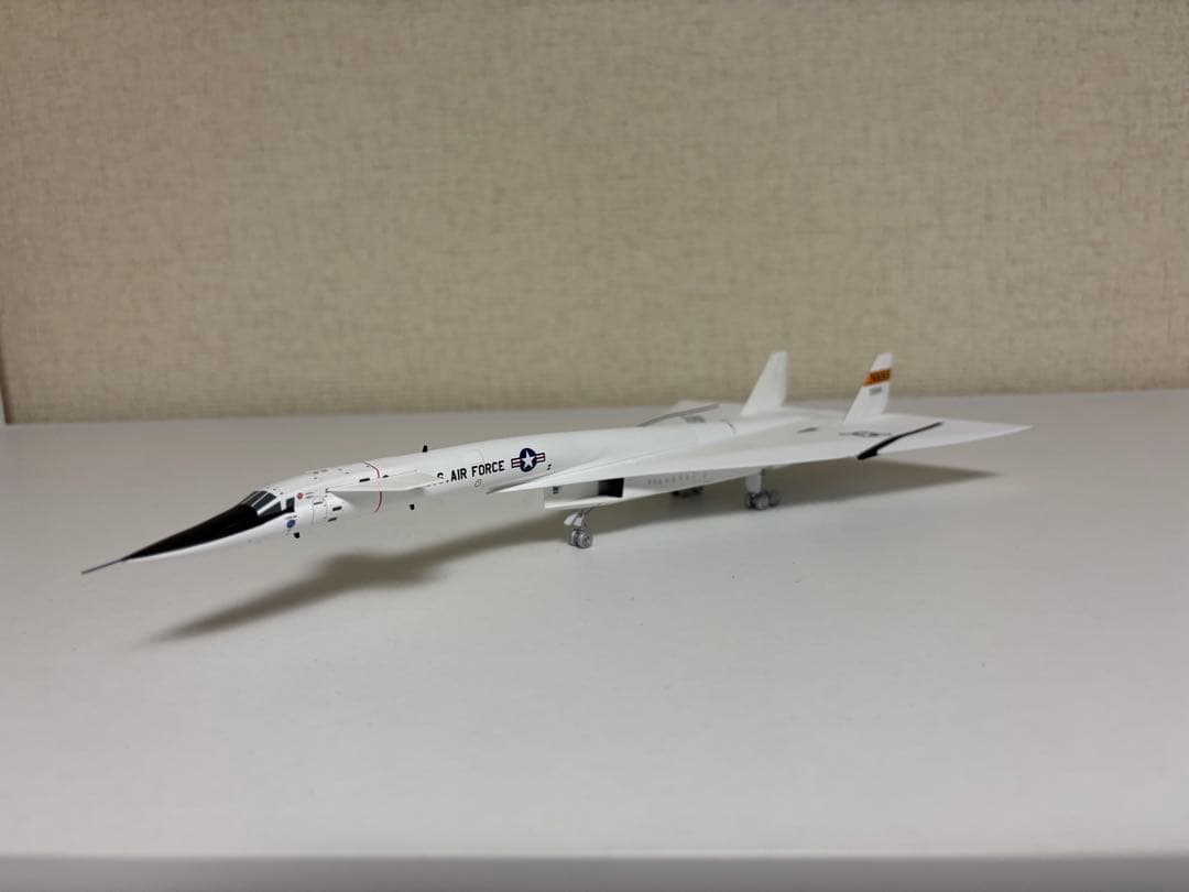 ハルチャン SQwings XB-70 1/200 NASA