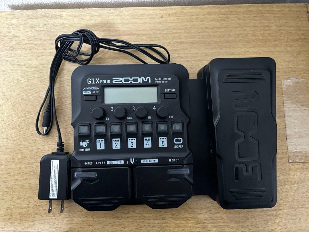 ZOOM G1X FOUR マルチエフェクター