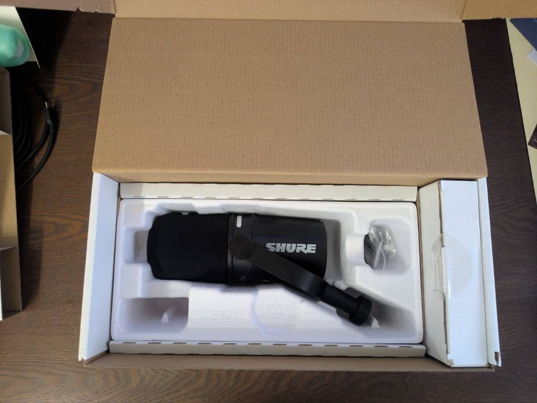 配信機器・PA機器・レコーディング機器 SHURE MV7+ PODCAST KIT