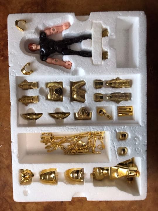 聖闘士星矢　セイントクロス　ゴールドセイント　当時物　12体勢揃い！まとめ売り。