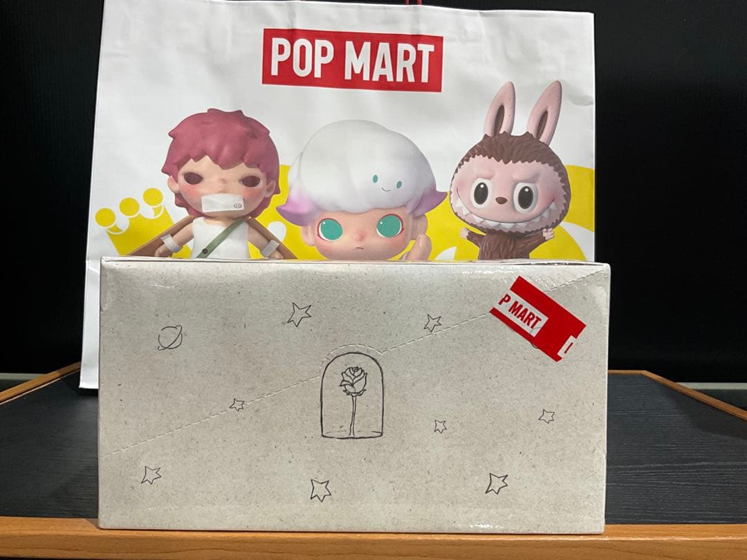 POP MART Hirono x 星の王子さまシリーズ ブラインドボックス新品