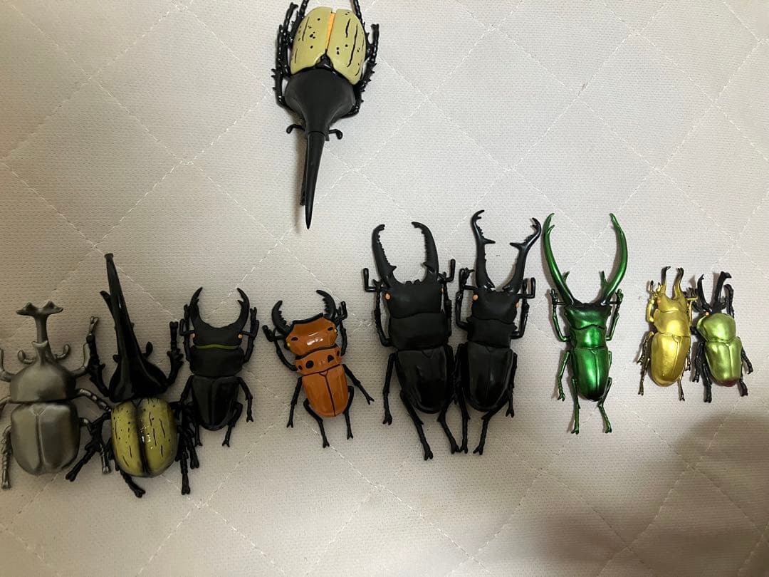 カブトムシのフィギュアセット