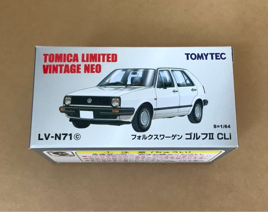 トミカ リミテッド ヴィンテージ ネオ　フォルクスワーゲン ゴルフⅡ CLi　白