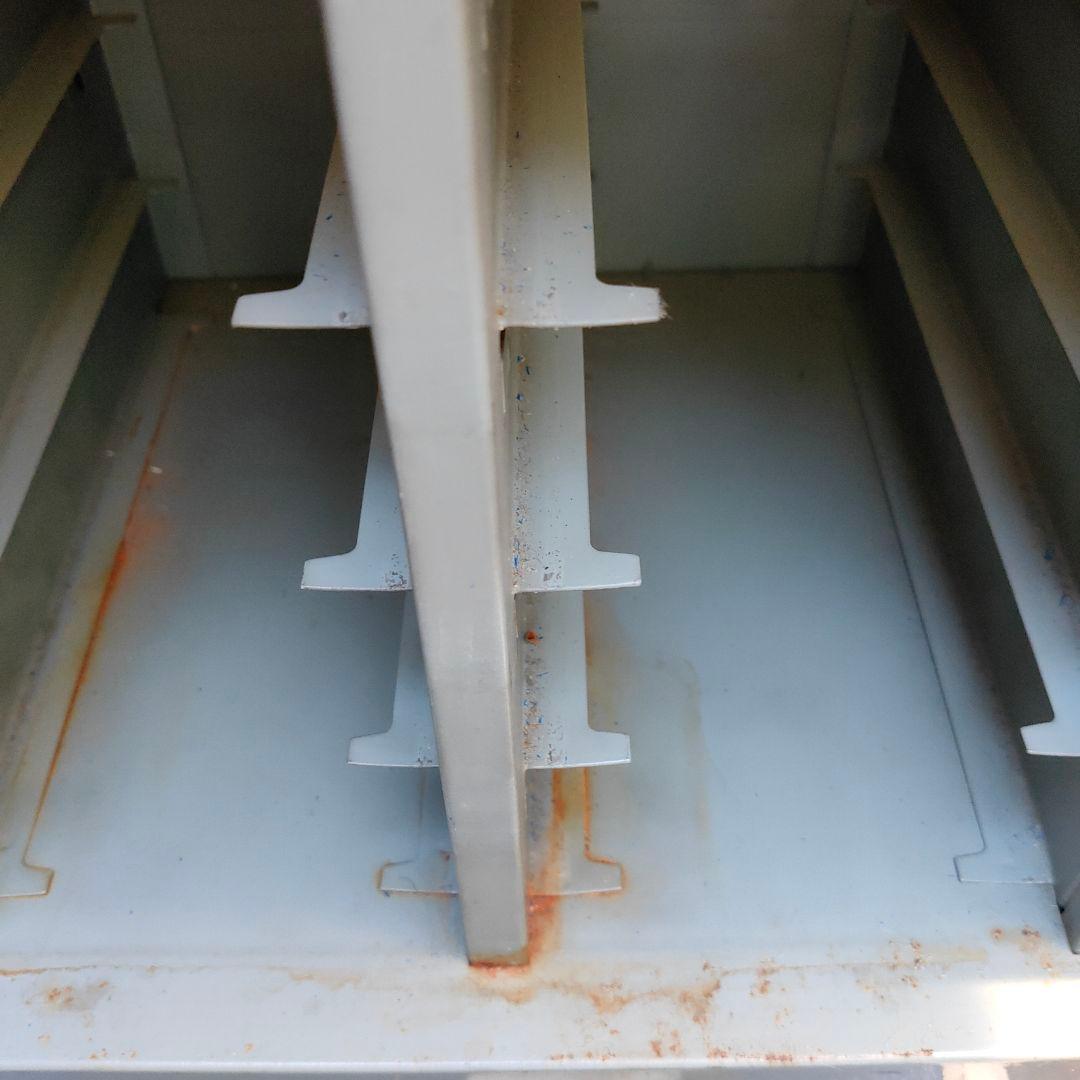 パーツキャビネット