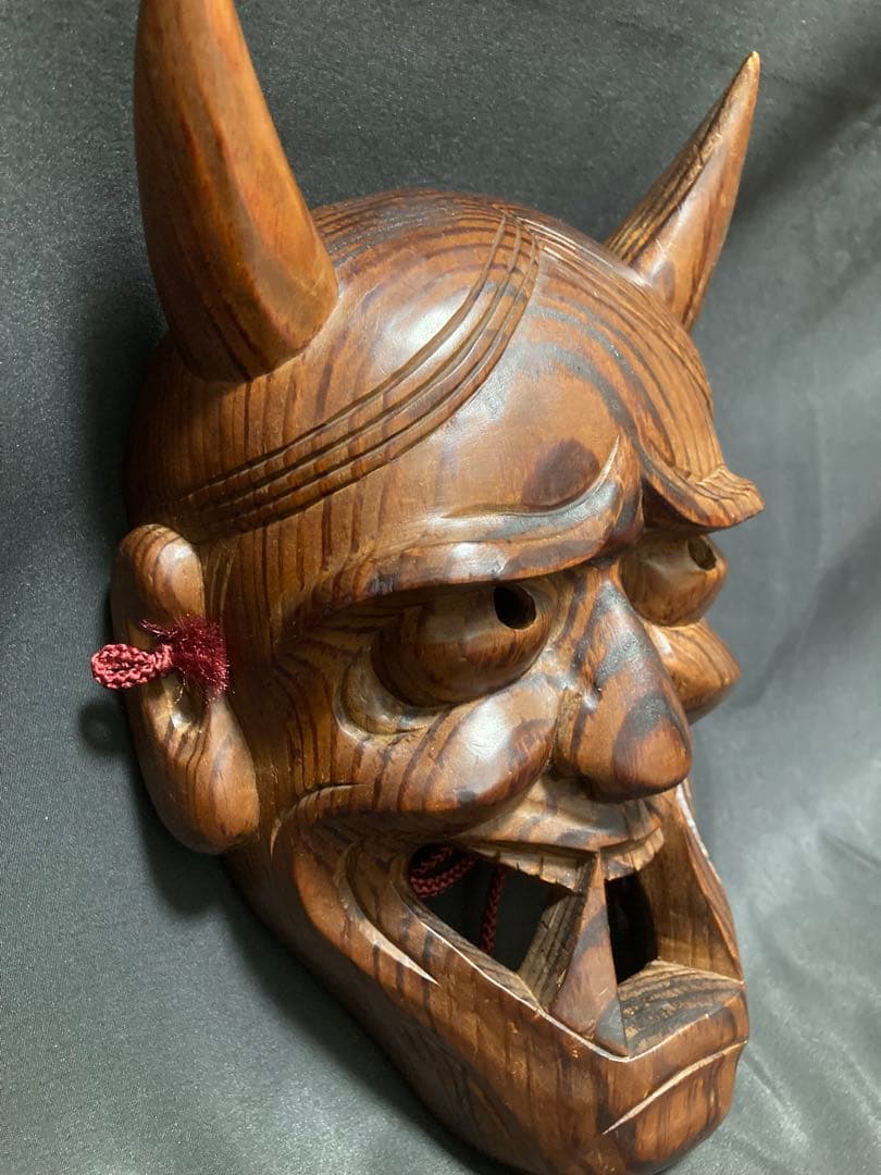 【一刀斎香雲 作】　讃岐一位一刀彫