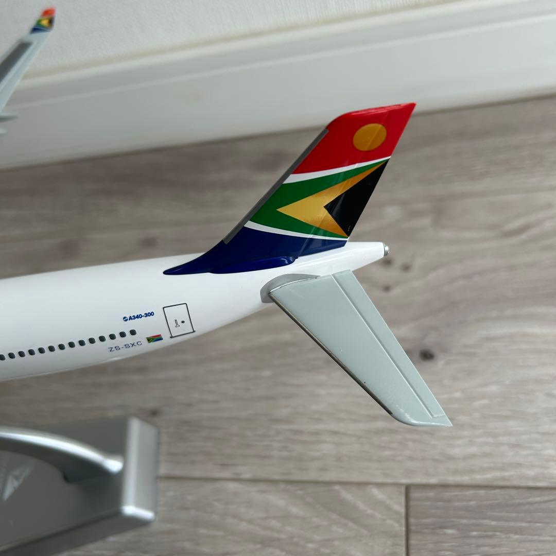 ③South African 南アフリカ航空 エアバスA340-300模型