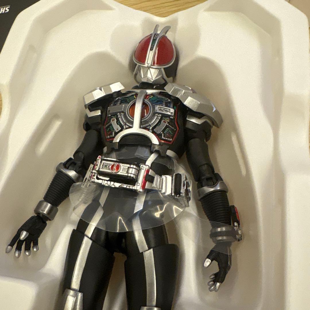 開封済み　真骨彫 仮面ライダーファイズ アクセルフォーム