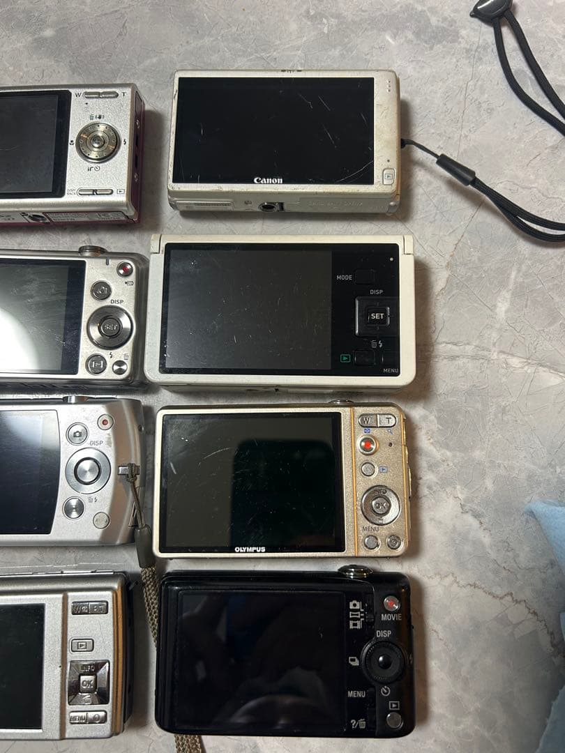 コンパクトデジカメ8台まとめ売り（ジャンク品）