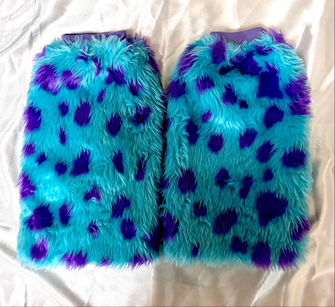 ディズニー ファンキャップ サリーマフラー手袋一体型＋レッグウォーマー 試着のみ