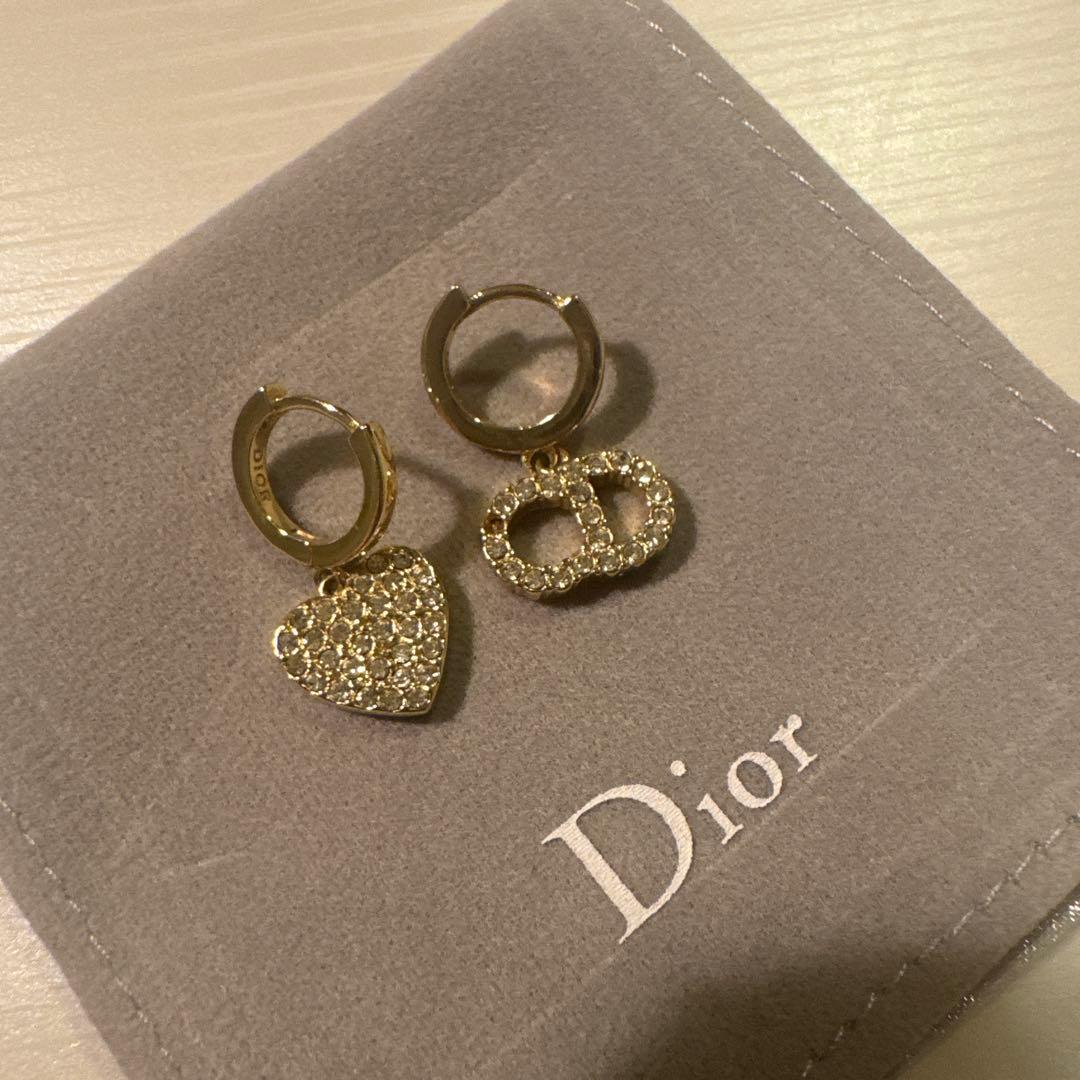 Dior ピアス(ハートモチーフ)