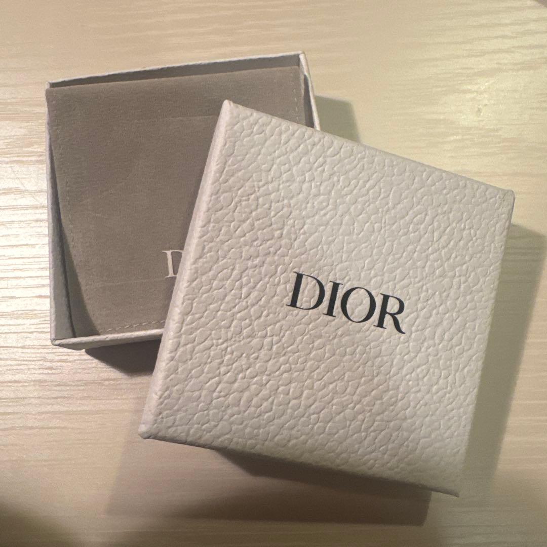 Dior ピアス(ハートモチーフ)