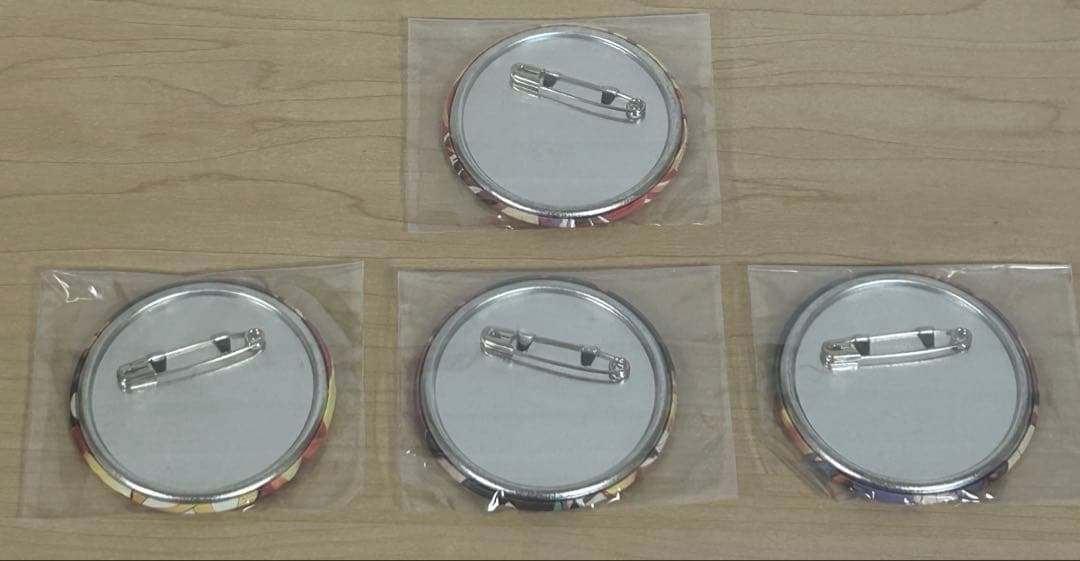 鬼滅の刃 缶バッジ セット。