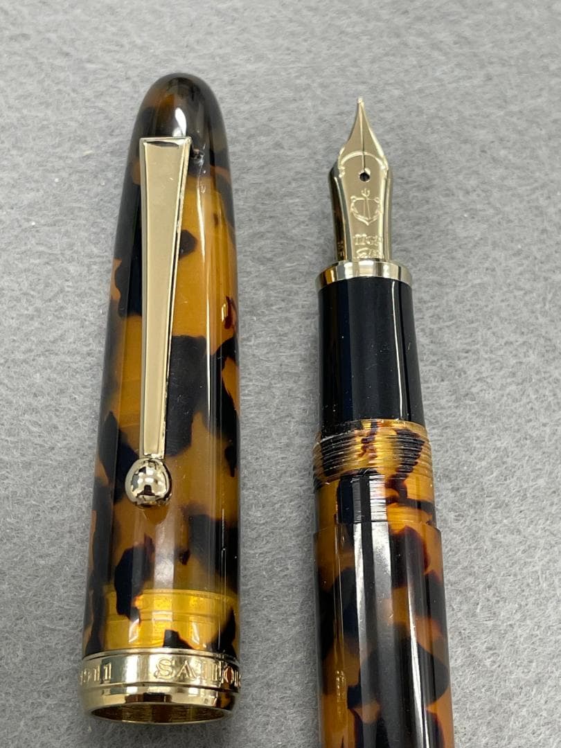 【廃盤品】SAILOR セーラーFOUNDED 1911 べっ甲柄 万年筆