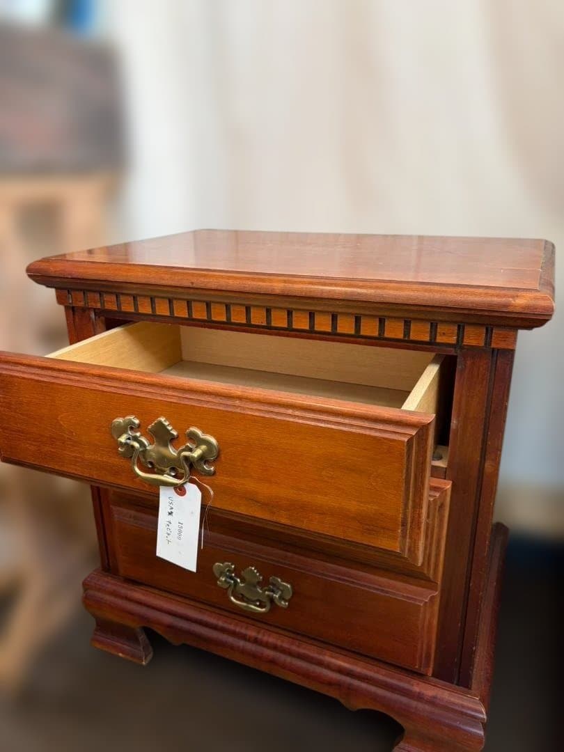 USA製 アンティーク 木製 ナイトキャビネット サイドテーブル ３段チェスト