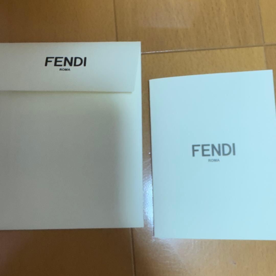 正規品　FENDI ピンク ケース
