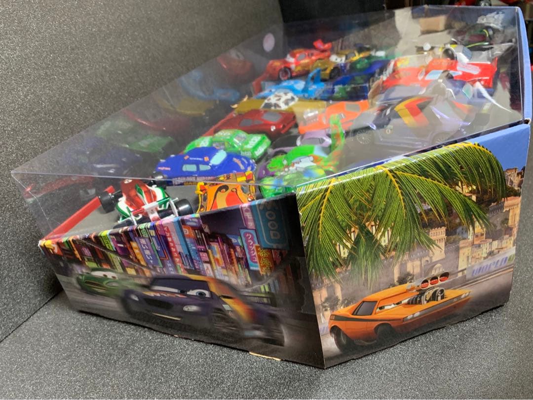 カーズ　ダイキャストカー 22台セット