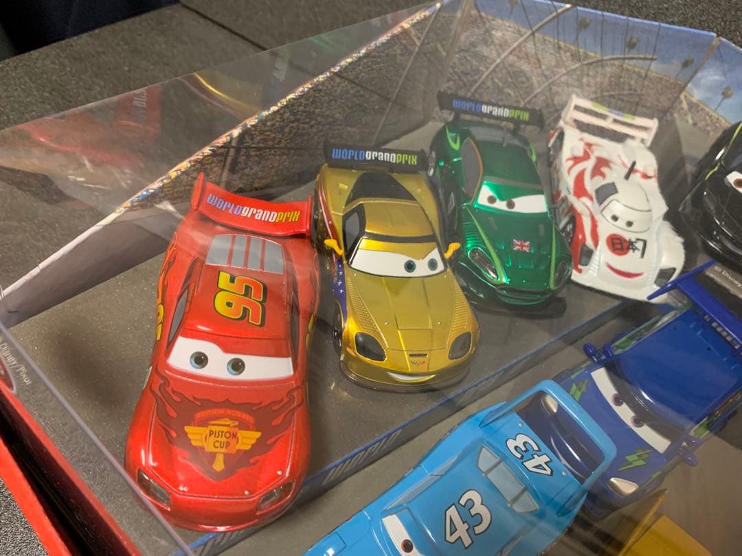 カーズ　ダイキャストカー 22台セット