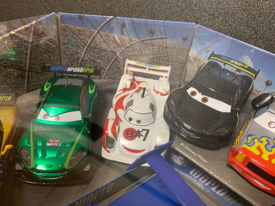 カーズ　ダイキャストカー 22台セット