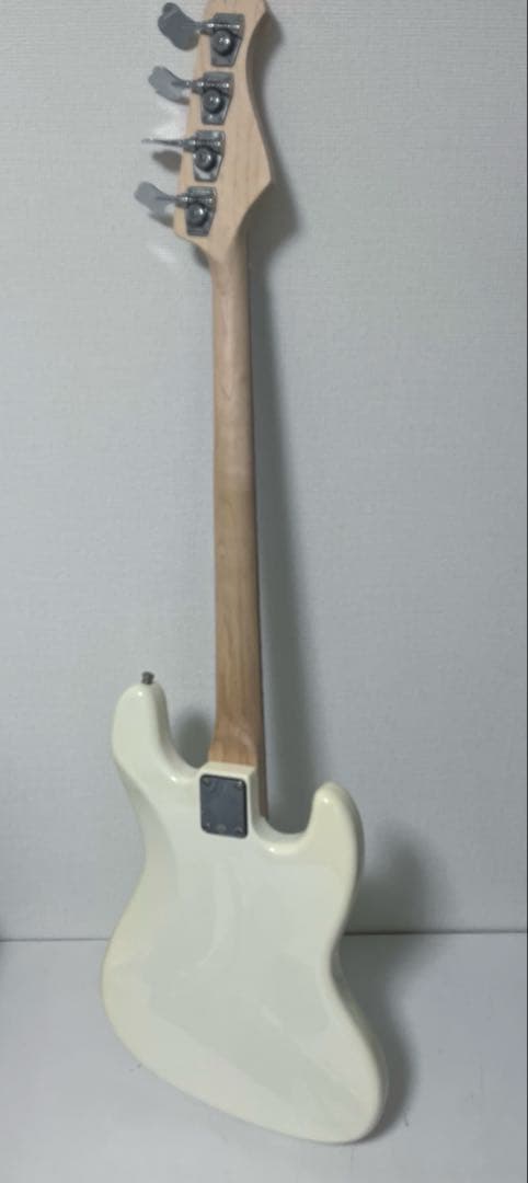 【レフティ】バッカス エレキベース UNIVERSAL SERIES 4弦