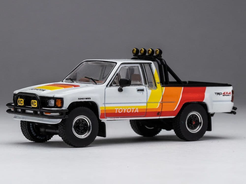 GCD 1/64 - トヨタ・ハイラックス + タコマ　ボックス・セット