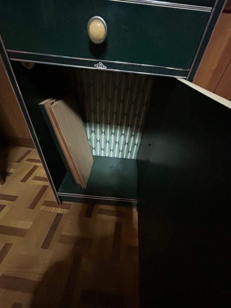 昭和レトロ 木製キャビネット ガラス扉付き 食器棚 収納棚