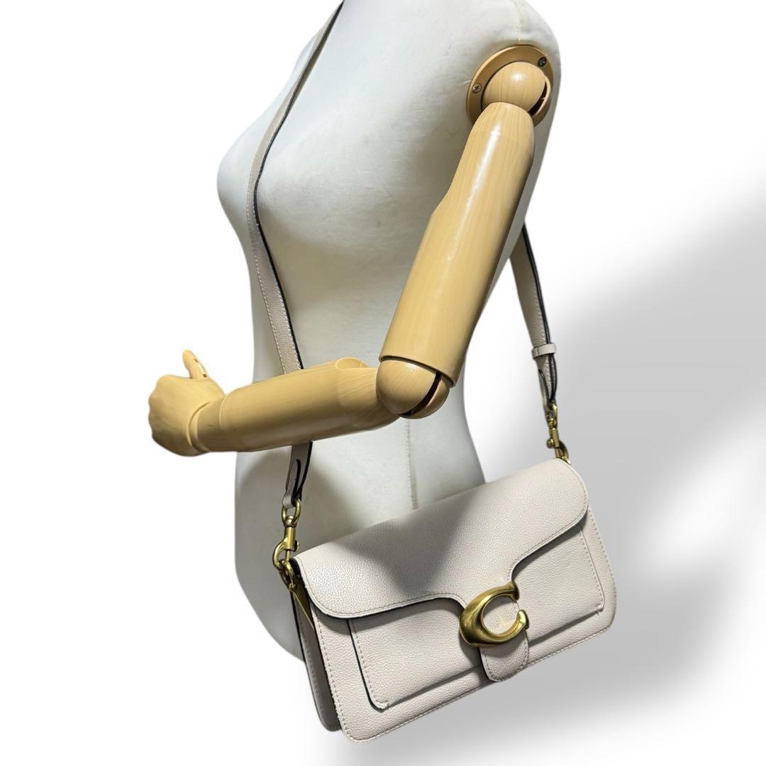 美品✨️コーチ ショルダーバッグ タビー シボ革 レザー アイボリー F3995