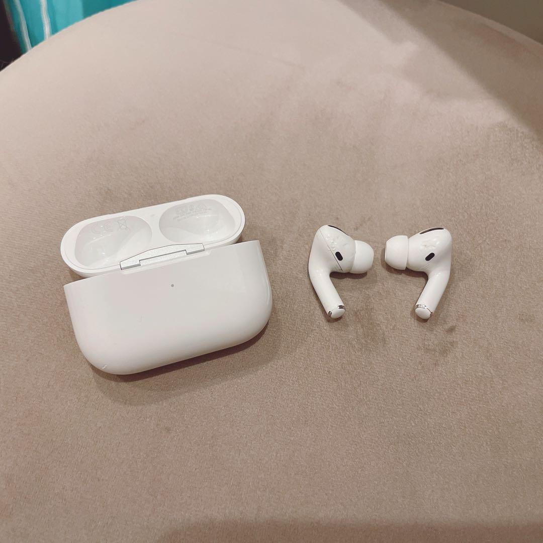 AirPods Pro本体　充電ケース&イヤホン両耳