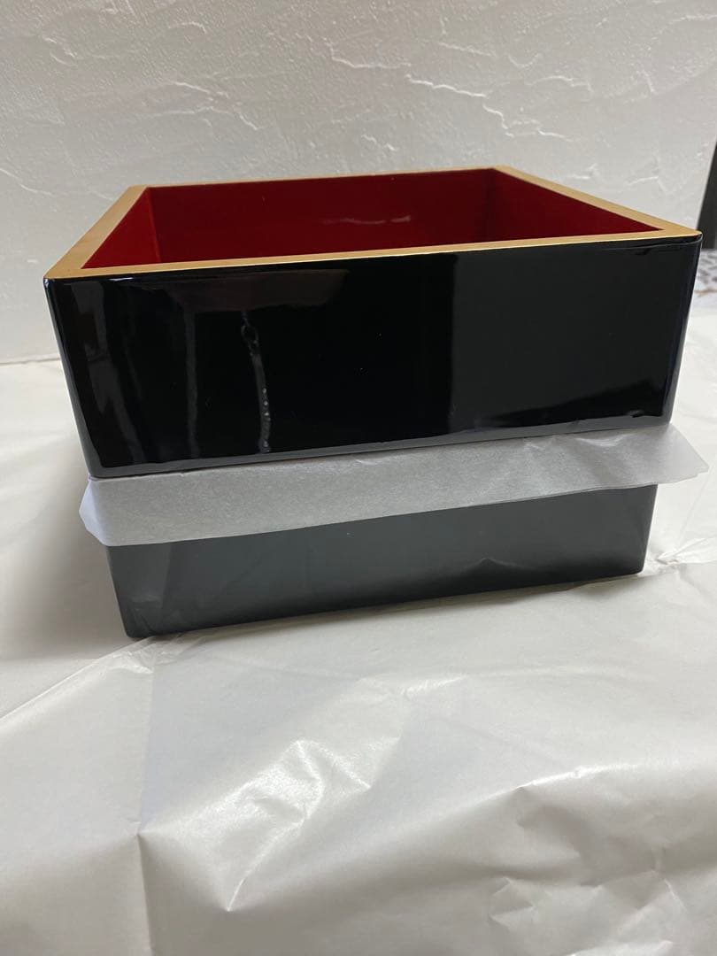 漆器重箱 赤と金